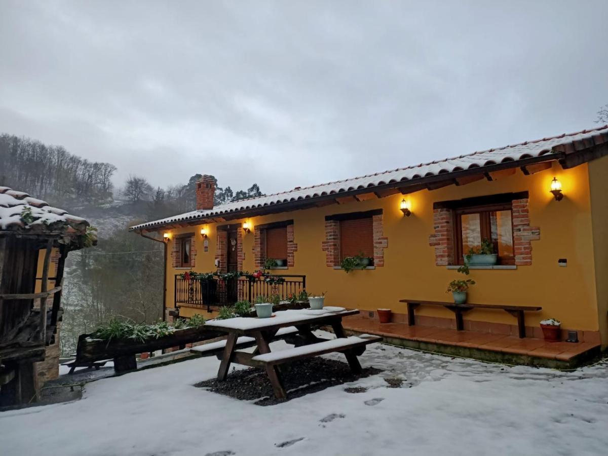 Carroceu Rural Apartment Cangas de Onis Exterior photo
