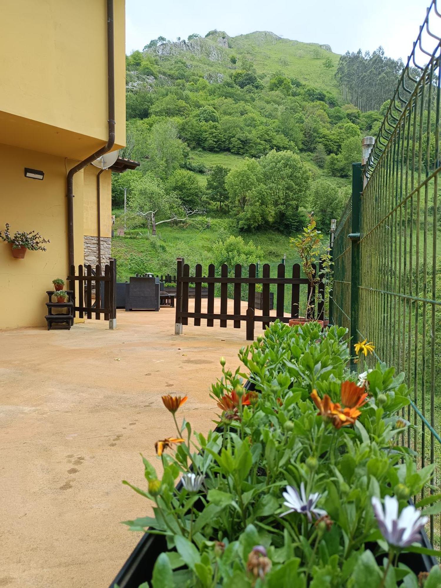 Carroceu Rural Apartment Cangas de Onis Exterior photo